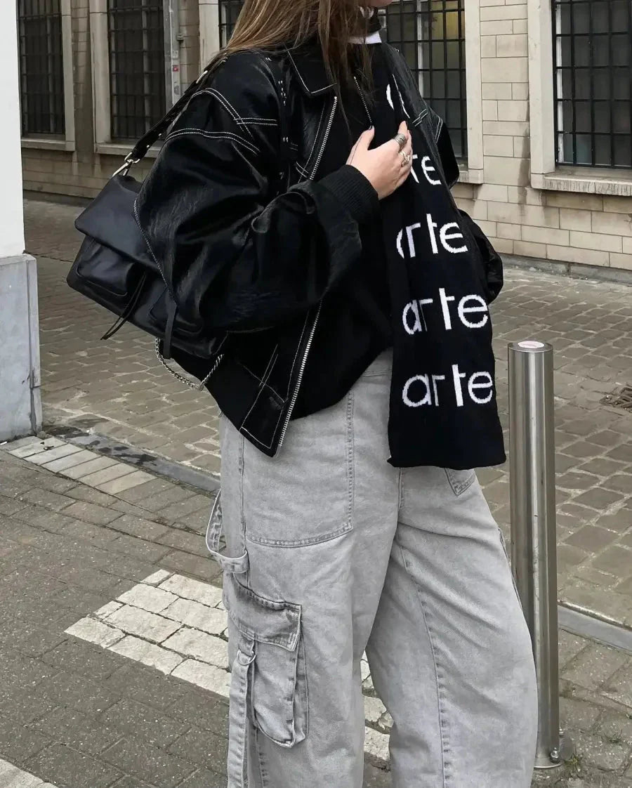 Charlot | Oversized Jacket with Zipper and Elegant Look