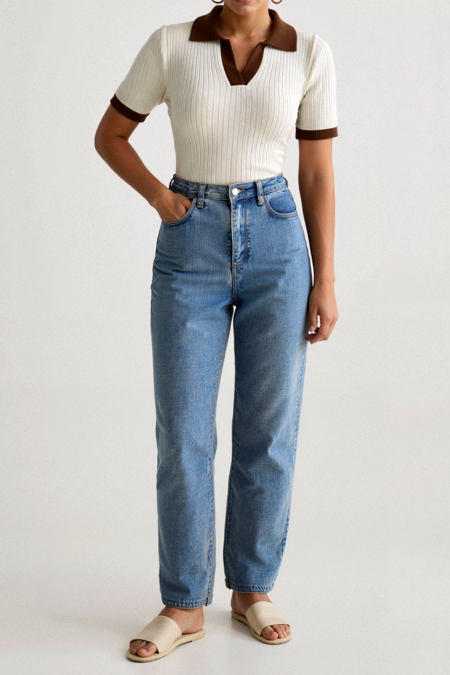 Elegant Women's Polo with Rib Pattern and V-neck