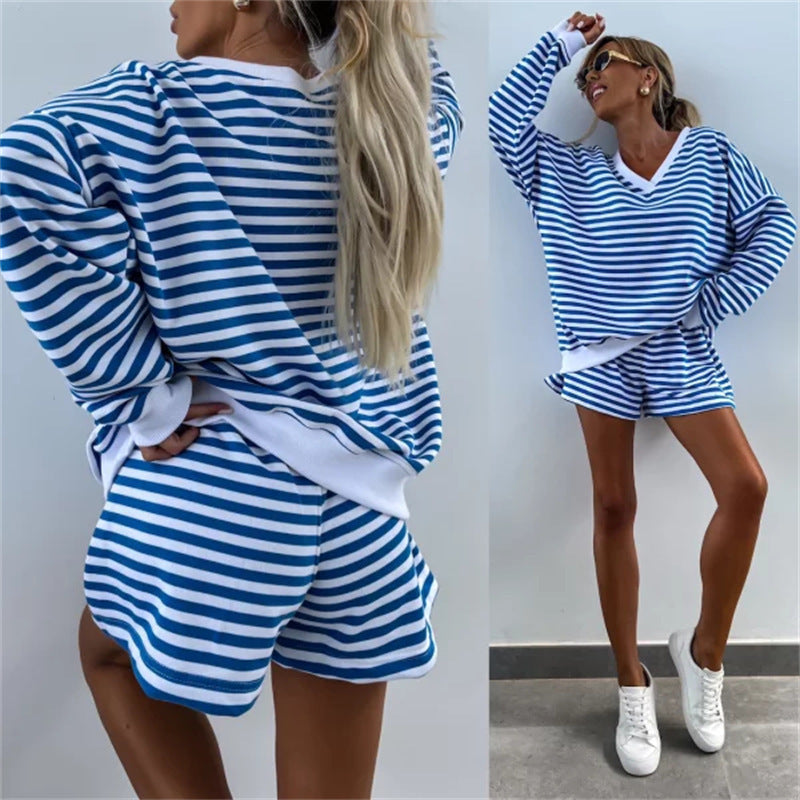 Oversized Women's Lounge Set with Striped Sweatshirt and Shorts