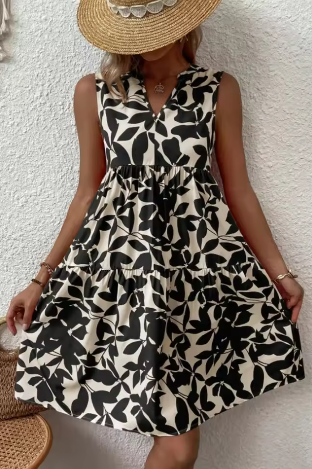 Airy Midi Summer Dress With V-Neck And Leaf Print