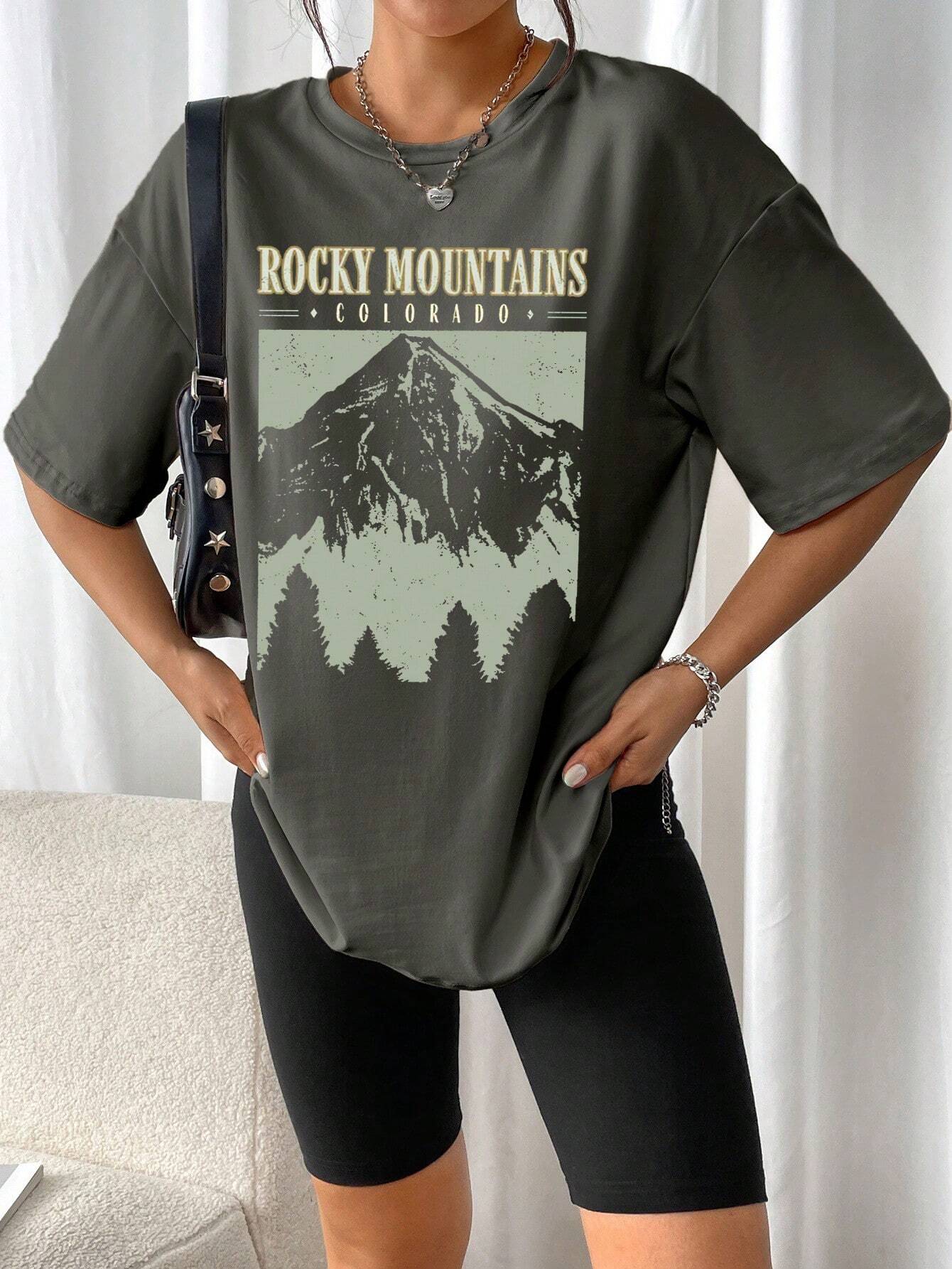 Stylish Oversized Women's T-shirt With Print
