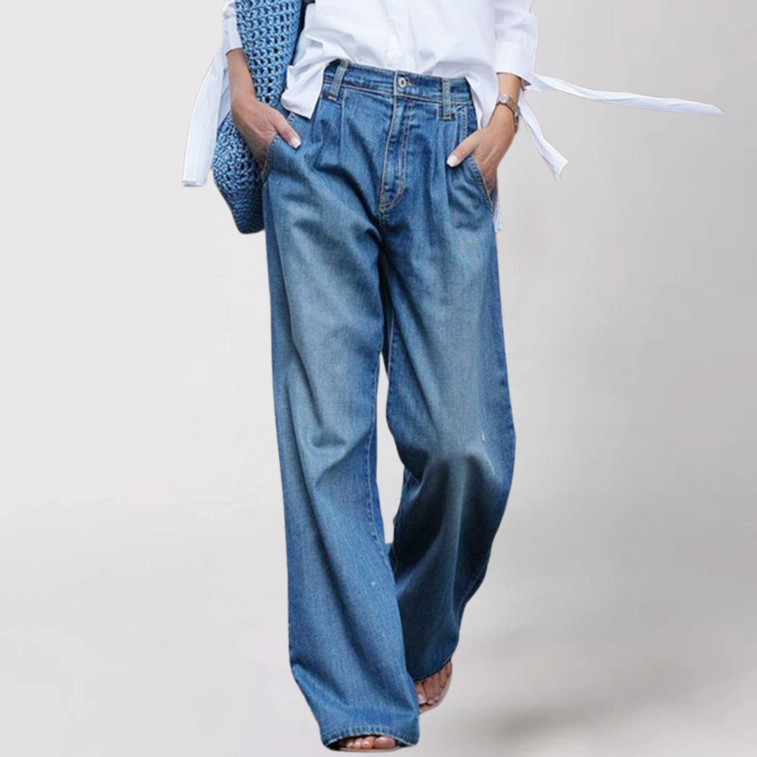 Trendy Comfortable Women's Jeans with Wide Legs