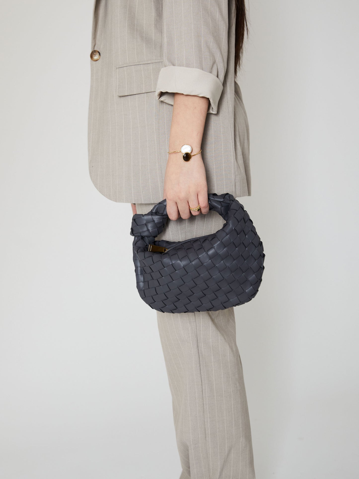 Elegant Stylish Women's Handbag with Woven Design
