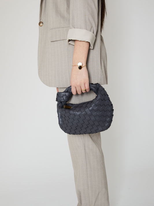 Elegant Stylish Women's Handbag with Woven Design