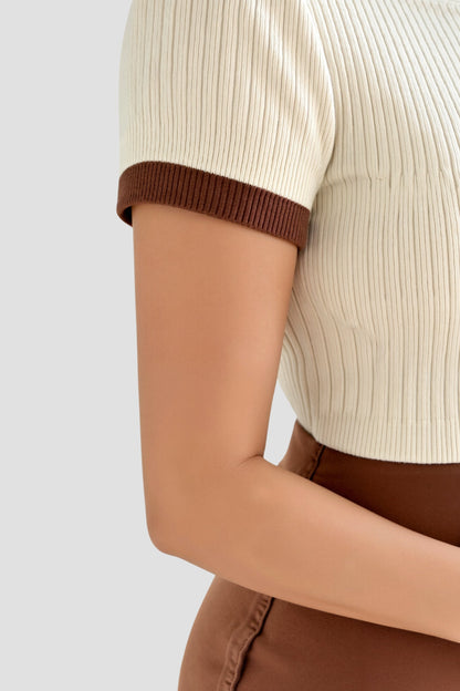 Elegant Women's Polo with Rib Pattern and V-neck