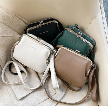 Elizabeth | Elegant Crossbody Bag