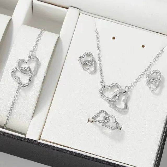 Silke | Heart-Shaped Jewelry Set with Rhinestones
