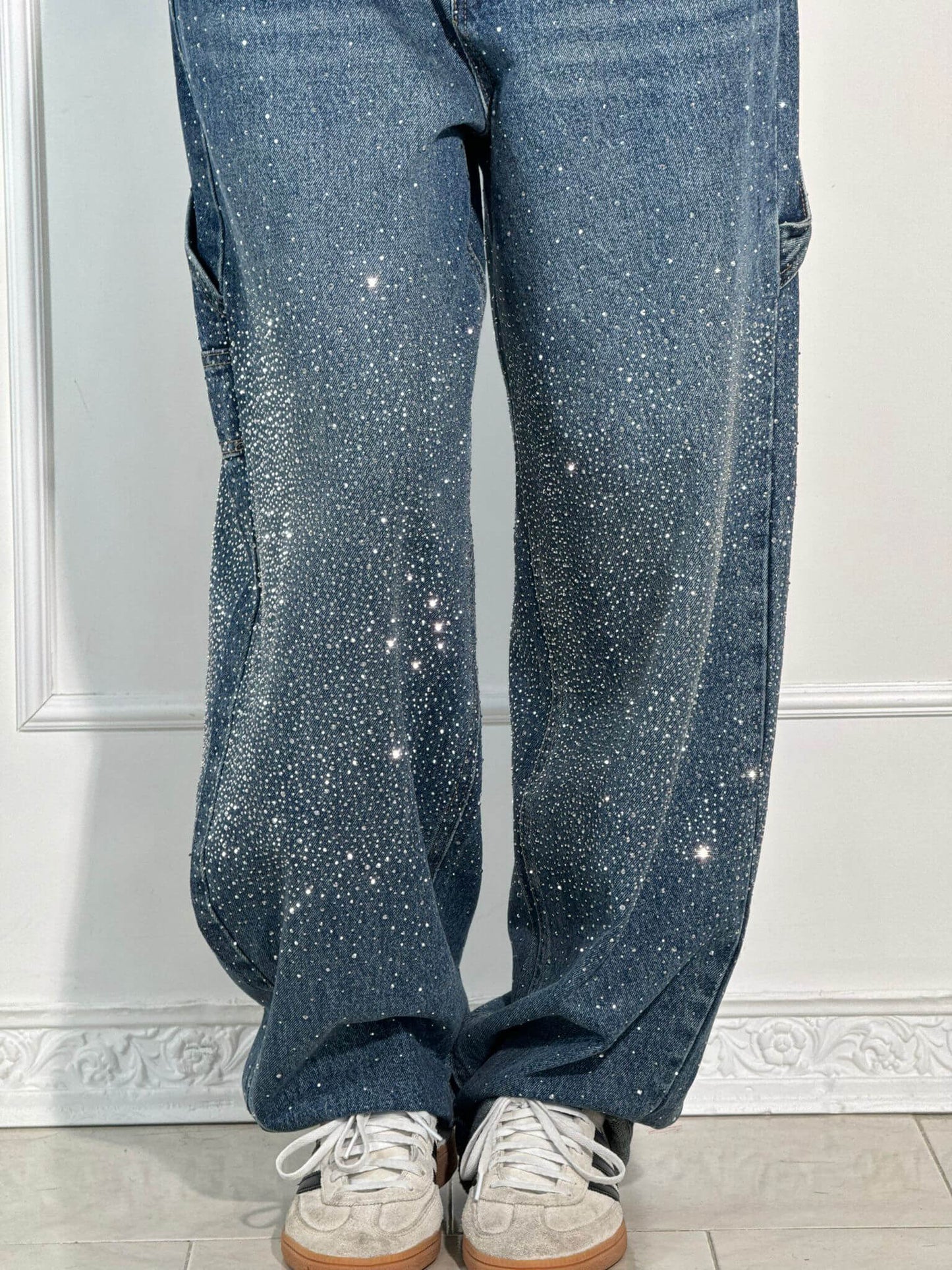 Trendy Shiny Women's Jeans with Wide Legs
