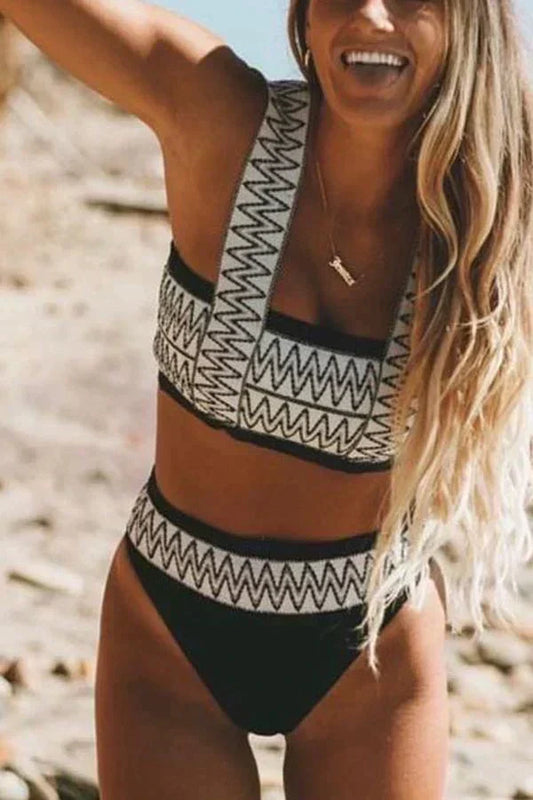Rami | Sporty Bikini Set with Graphic Pattern