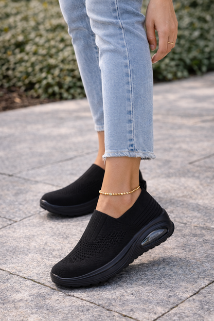 Women's Slip-On Sneakers With Elevated Sole And Air Cushion