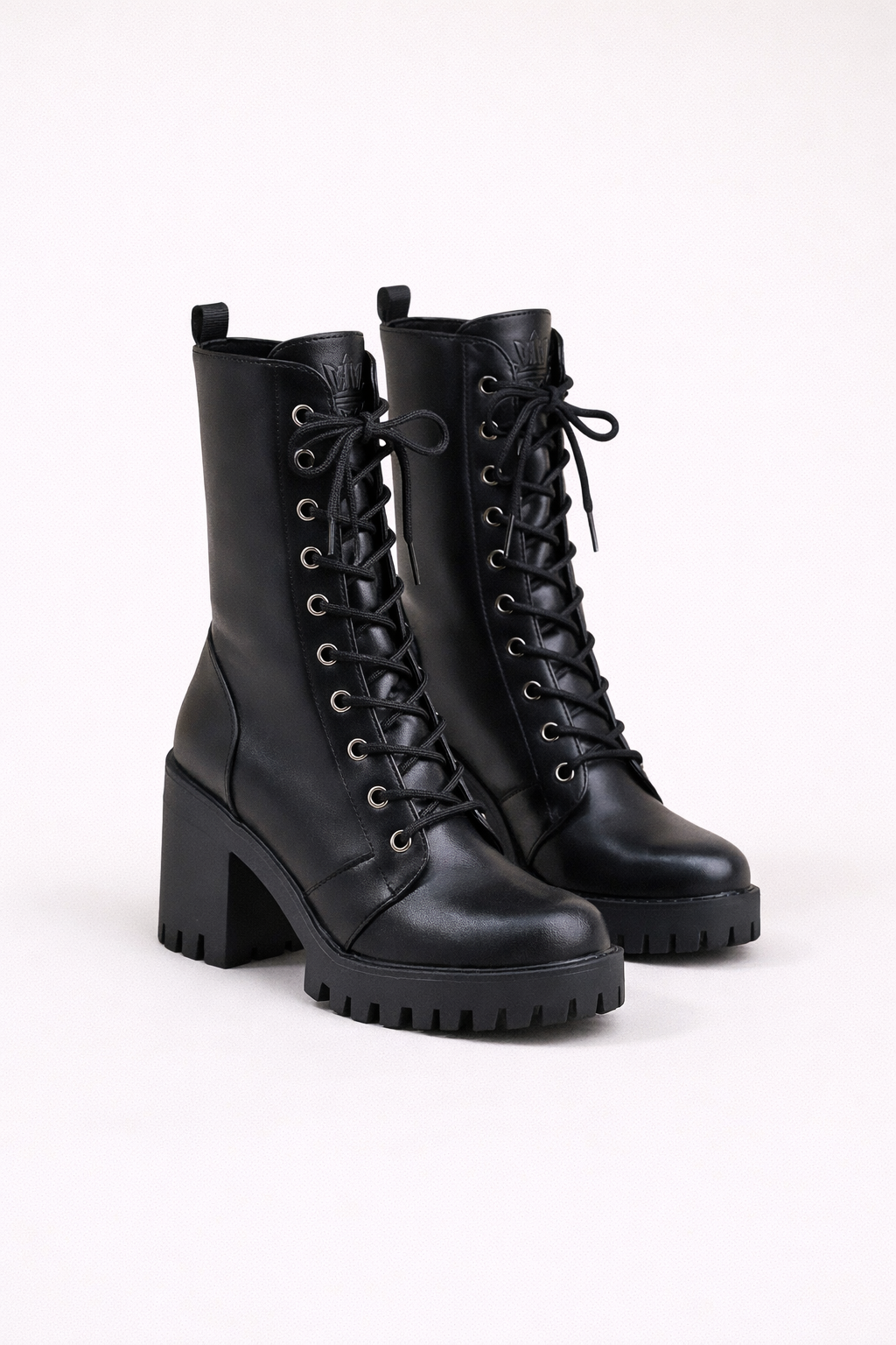 Trendy Women's Black Combat Knee Boots With Laces And Chunky Heel