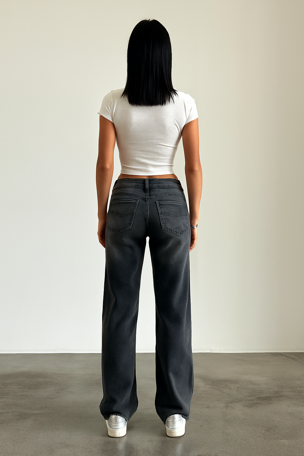 Yaella | Low Rise Straight-Leg Women's Jeans
