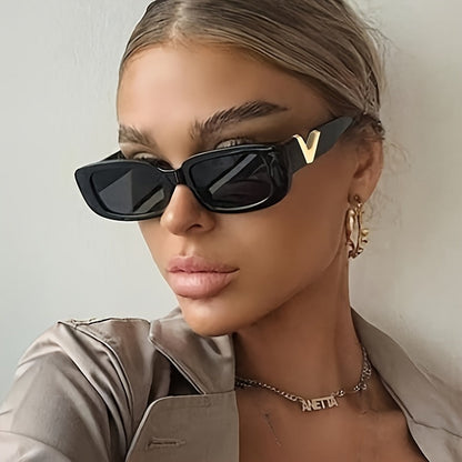 Macella | Retro Rectangular Sunglasses with Tortoise Frame