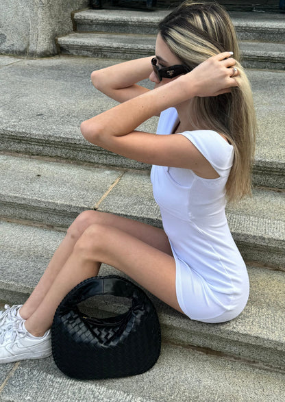 Vaida | Classic Black Woven Handbag