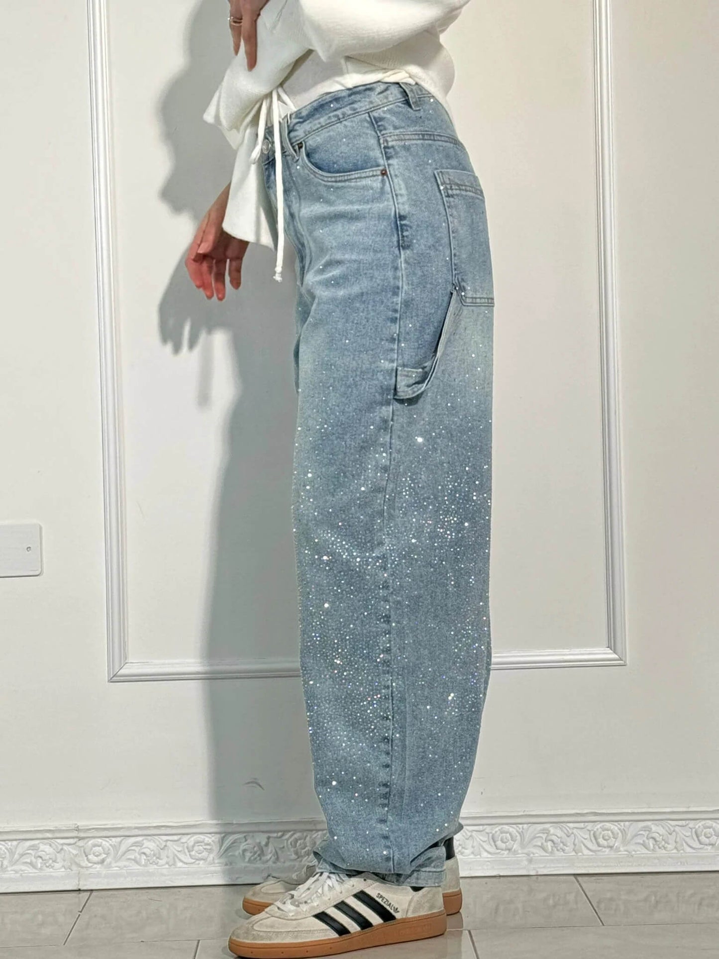 Trendy Shiny Women's Jeans with Wide Legs