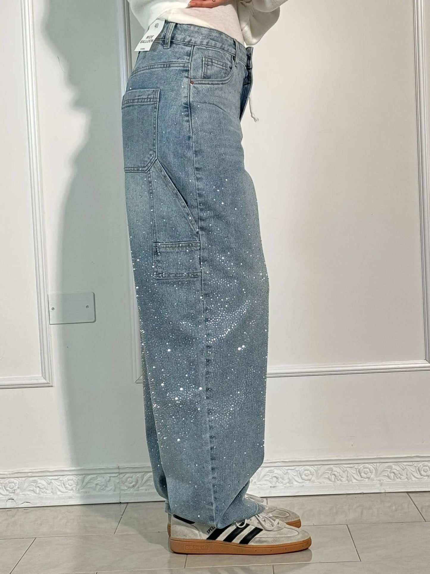 Trendy Shiny Women's Jeans with Wide Legs
