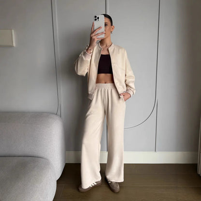 Trendy Women's Two-Piece Set with Short Jacket and Wide Pants