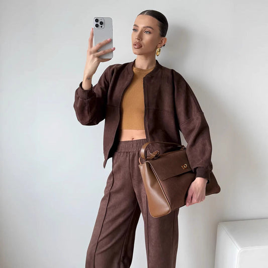 Trendy Women's Two-Piece Set with Short Jacket and Wide Pants