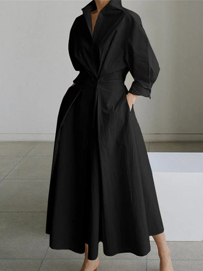 Refined Elegant Women's Maxi Dress with Collar and Flattering Pleats