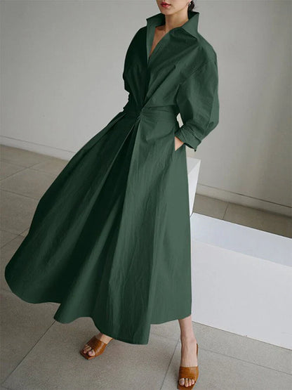 Refined Elegant Women's Maxi Dress with Collar and Flattering Pleats