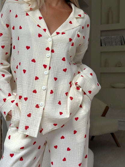 Airy Comfortable Women's Set with Playful Heart Print and Loose Fit