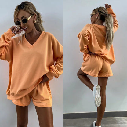 Oversized Women's Lounge Set with Striped Sweatshirt and Shorts