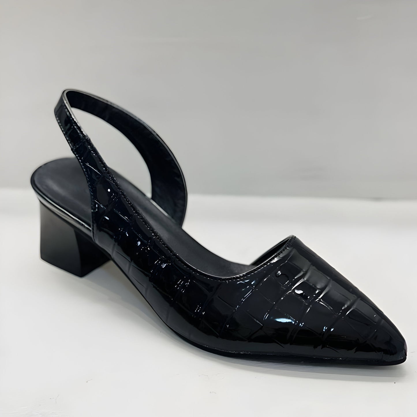 Orthopedic Slingback Pumps With Pointed Toe