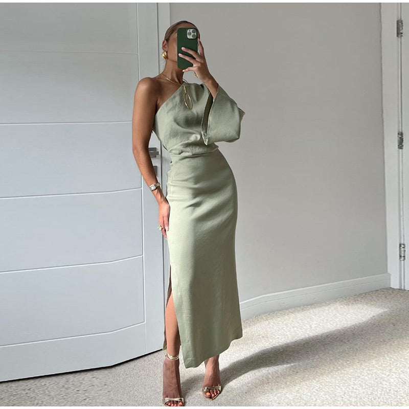 Mien | Elegant One-Shoulder Maxi Dress with Flattering Slit