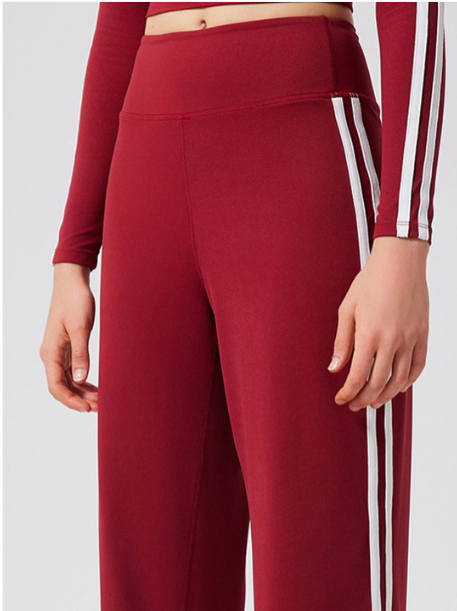 Inge | Comfortable Red Wide Leg Pants with Hearts