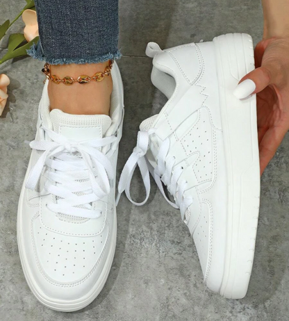Nyomi | Trendy Sneakers