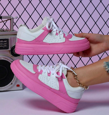 Nyomi | Trendy Sneakers