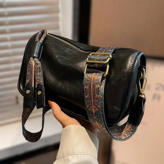 Trendy Vintage Women's Handbag with Adjustable Strap and Luxurious Finish