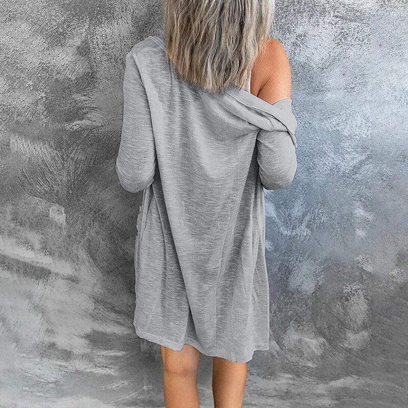 Trendy airy women's cardigan with buttons