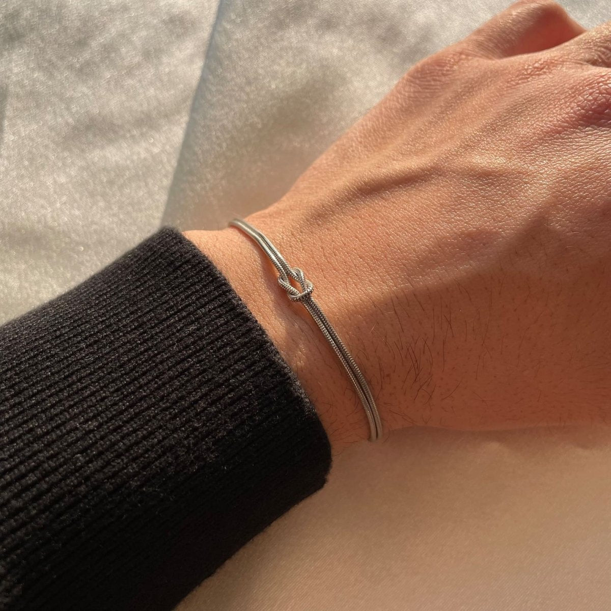 Lydia | Love Knot Bracelet