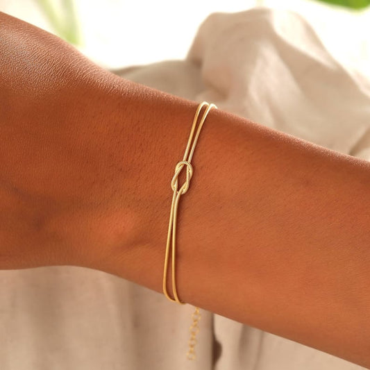 Lydia | Love Knot Bracelet