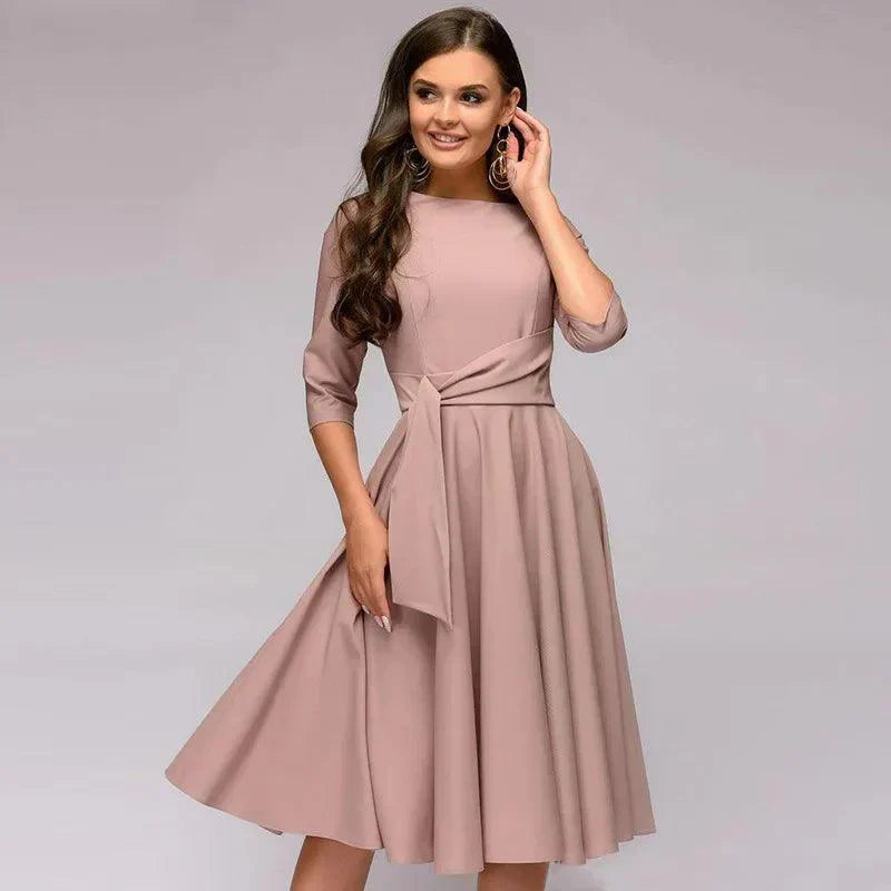 Riet | Elegant Midi Dress with Waist Belt