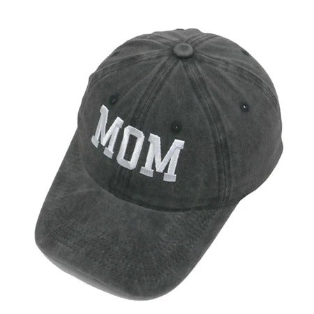 Stylish Baseball Cap With Embroidered Mom/Dad Lettering