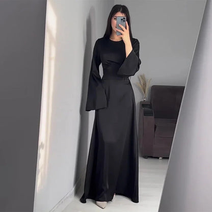 Elegant chic women's maxi dress with long sleeves and tailored fit